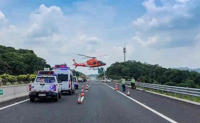 定日高速公路汽车救援案例
